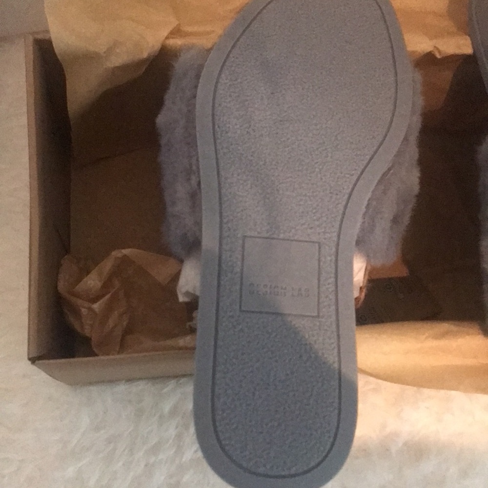 Design Lab slippers - Picture 3 of 6